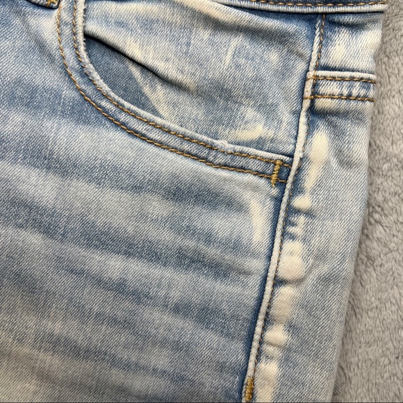 American Eagle - Super Stretch High Rise Shortie - Picture 9 of 9
